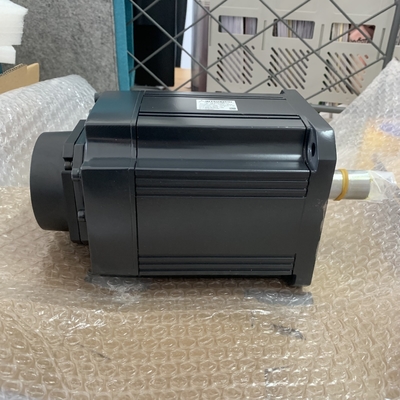 Mitsubishi HC-SFS152BG2K AC Servo Motor 3 PHASE 1.5 KW 122 V 2000 RPM 9 A IP65 CIF NEW AND ORIGINAL GOOD PRICE