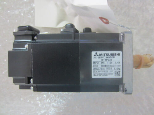 Mitsubishi HF-MP23B AC Servo Motor 3AC 113V 0.9A 200W 3000RPM NEW