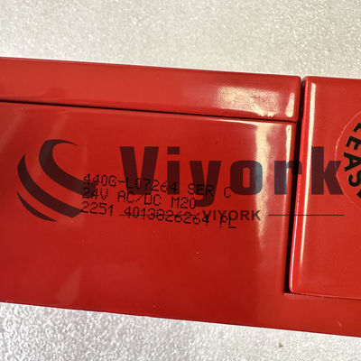 440G-L07264 5-GD2 Protection Lock Switch By Allen Bradley With 2A Current And Digital Output Type